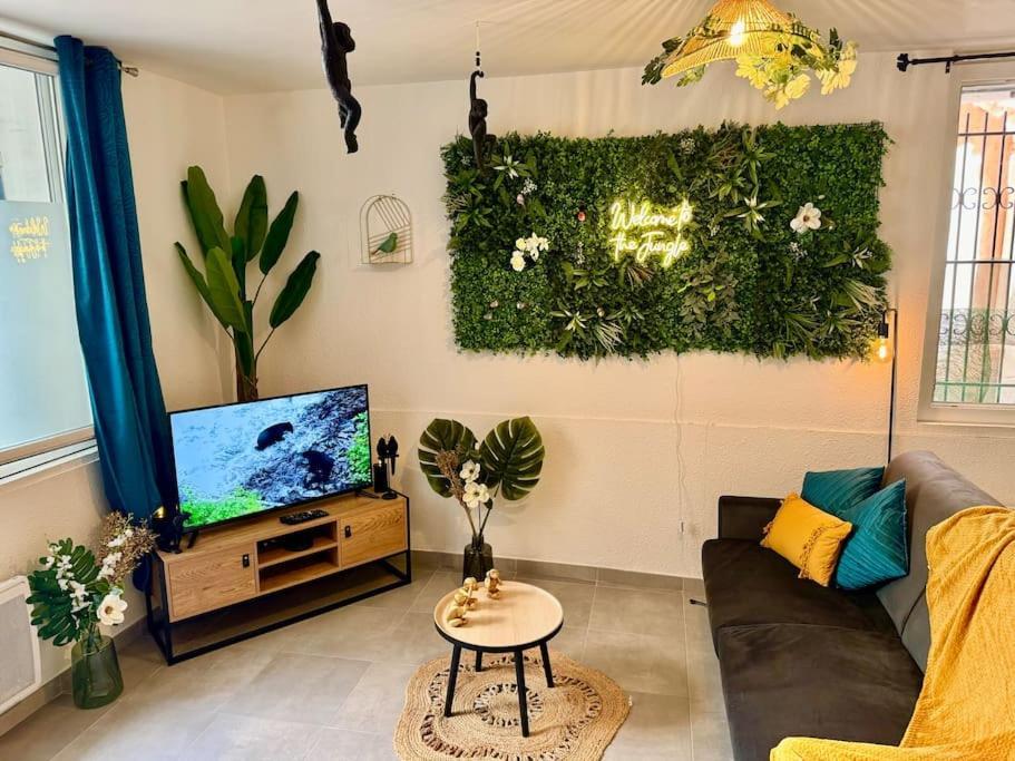 Apartment Evasion Jungle Narbonne
